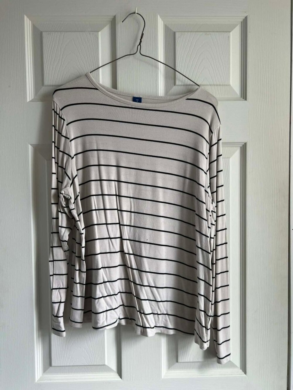 Old Navy Luxe Striped Long Sleeve Tee Size M Black White Soft Basic